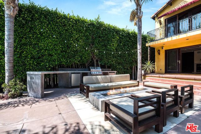1308 S Stanley Avenue, Los Angeles, CA 90019