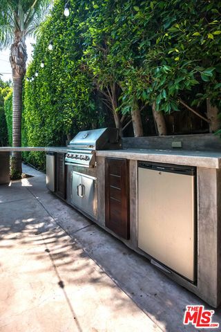 1308 S Stanley Avenue, Los Angeles, CA 90019