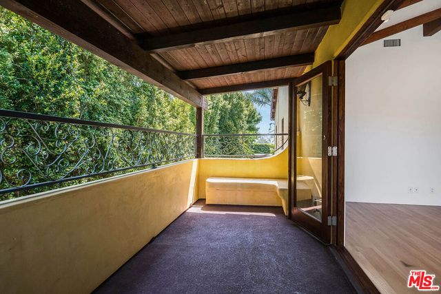 1308 S Stanley Avenue, Los Angeles, CA 90019