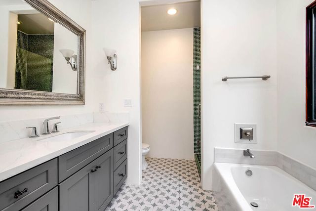 1308 S Stanley Avenue, Los Angeles, CA 90019
