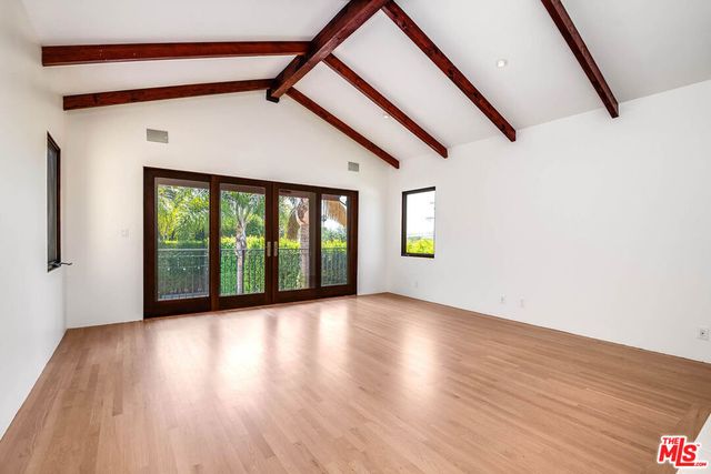 1308 S Stanley Avenue, Los Angeles, CA 90019