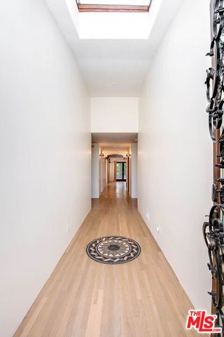 1308 S Stanley Avenue, Los Angeles, CA 90019