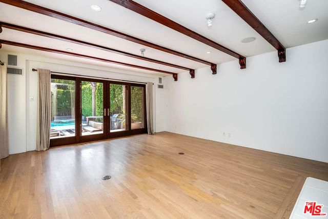 1308 S Stanley Avenue, Los Angeles, CA 90019