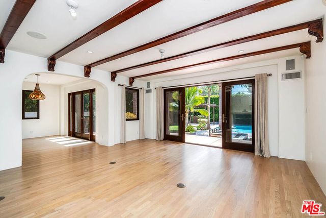 1308 S Stanley Avenue, Los Angeles, CA 90019