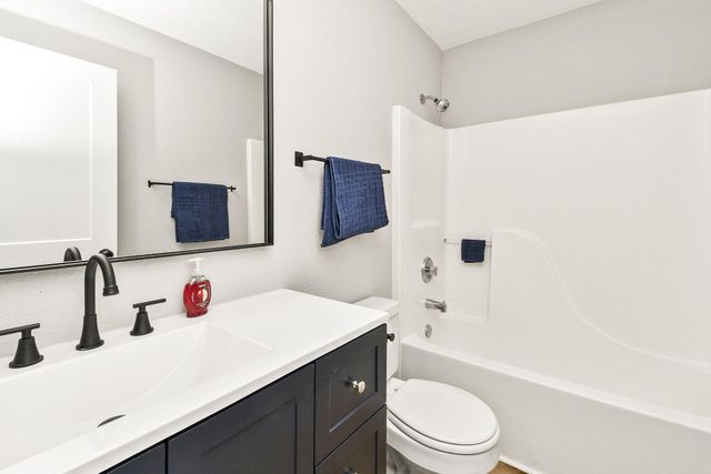 1850 N Robberson Avenue, Springfield, MO 65803