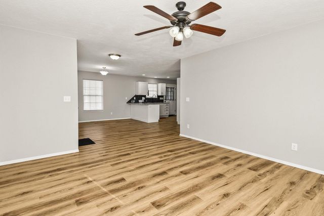 1850 N Robberson Avenue, Springfield, MO 65803