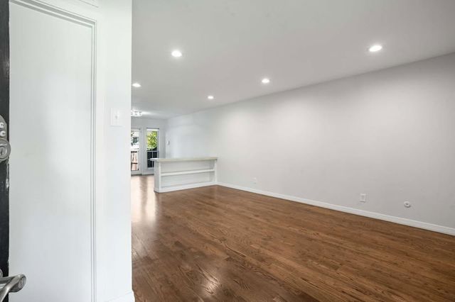 7615 Woodthrush Drive 15, Dallas, TX 75230