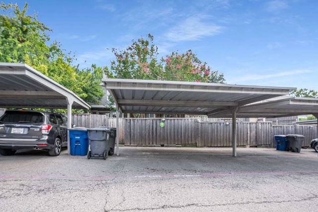 7615 Woodthrush Drive 15, Dallas, TX 75230