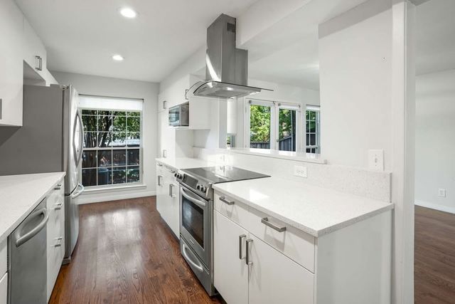 7615 Woodthrush Drive 15, Dallas, TX 75230