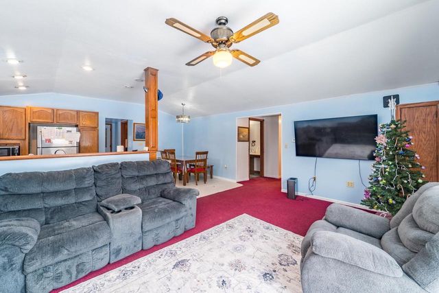 221511 COUNTY ROAD B, Marathon, WI 54448