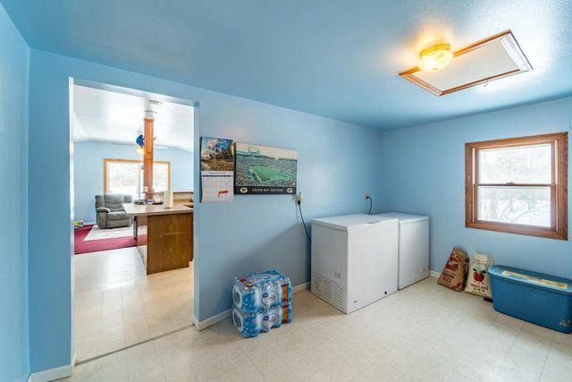 221511 COUNTY ROAD B, Marathon, WI 54448