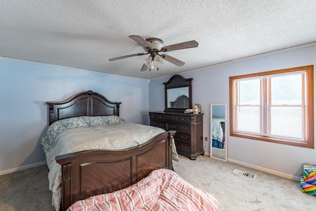 221511 COUNTY ROAD B, Marathon, WI 54448