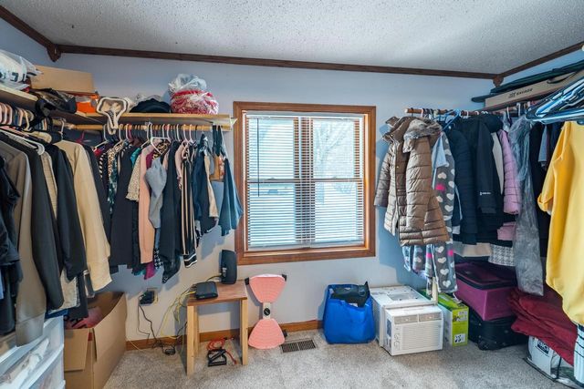 221511 COUNTY ROAD B, Marathon, WI 54448