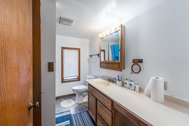 221511 COUNTY ROAD B, Marathon, WI 54448