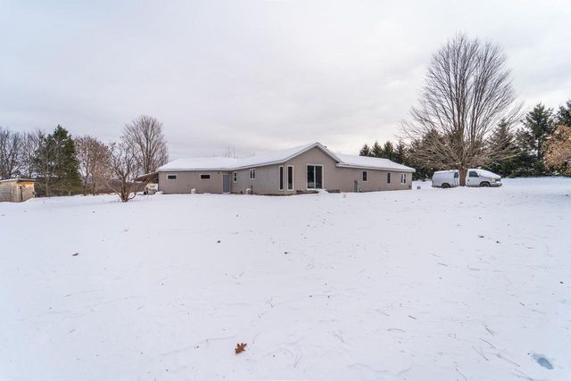 221511 COUNTY ROAD B, Marathon, WI 54448