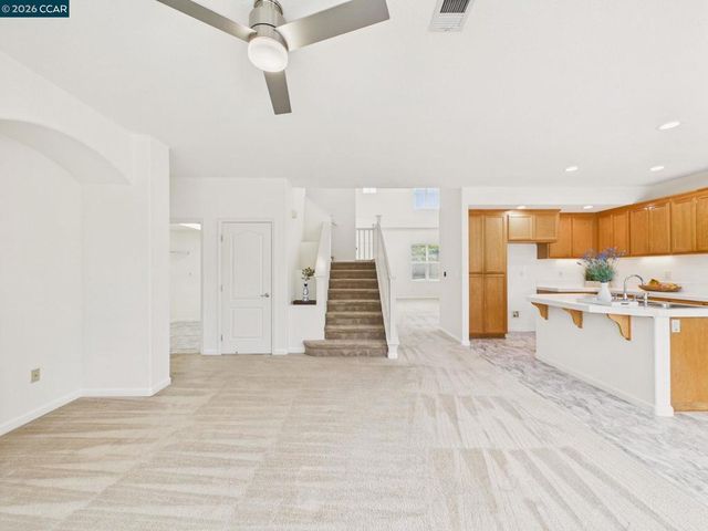 2072 Schell Mountain Way, Antioch, CA 94531