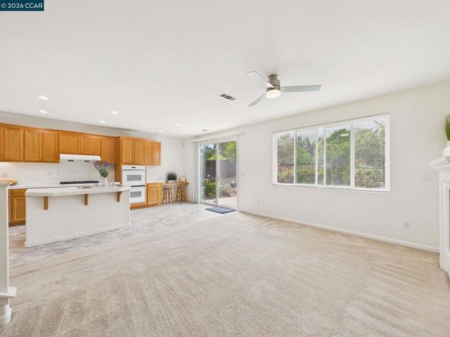 2072 Schell Mountain Way, Antioch, CA 94531