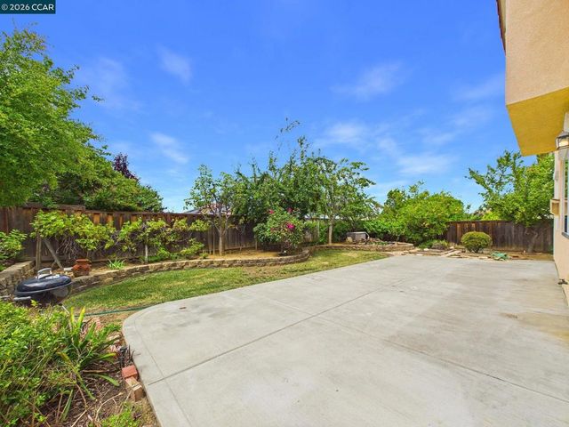 2072 Schell Mountain Way, Antioch, CA 94531