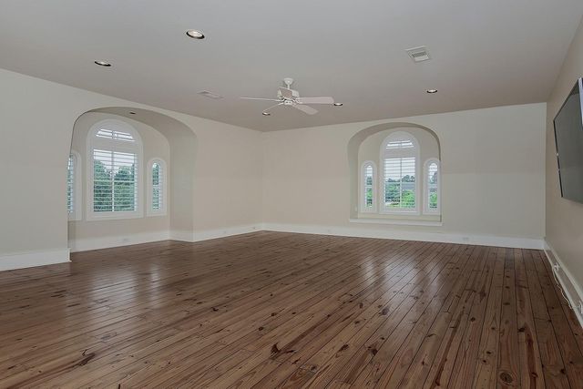 30 East Bay Boulevard, The Woodlands, TX 77380