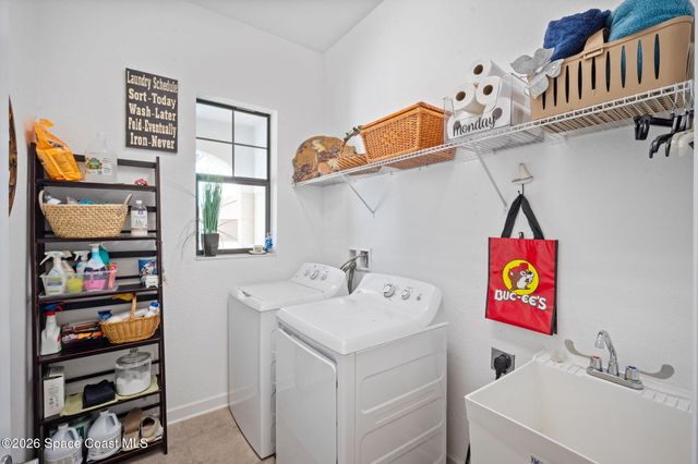 2461 Treasure Cay Lane, Melbourne, FL 32940