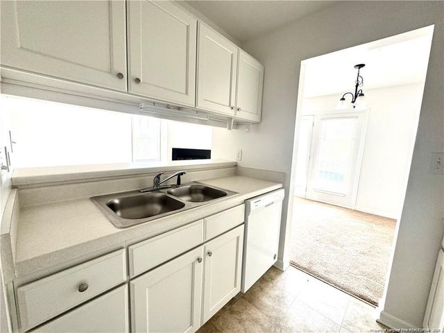 208 Waterdown Drive 10, Fayetteville, NC 28314