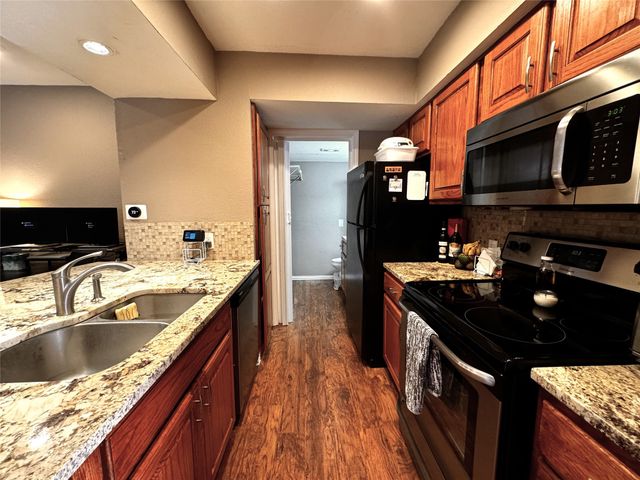 18240 Midway Road 902, Dallas, TX 75287