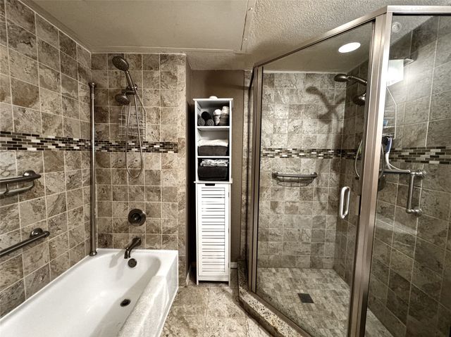 18240 Midway Road 902, Dallas, TX 75287