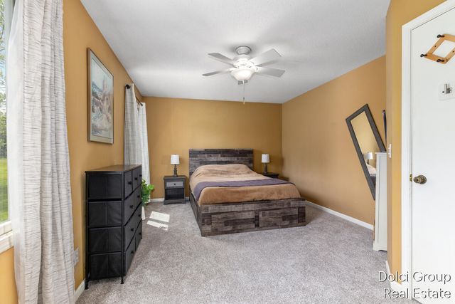 233 Jennifer Lane, Holland, MI 49423