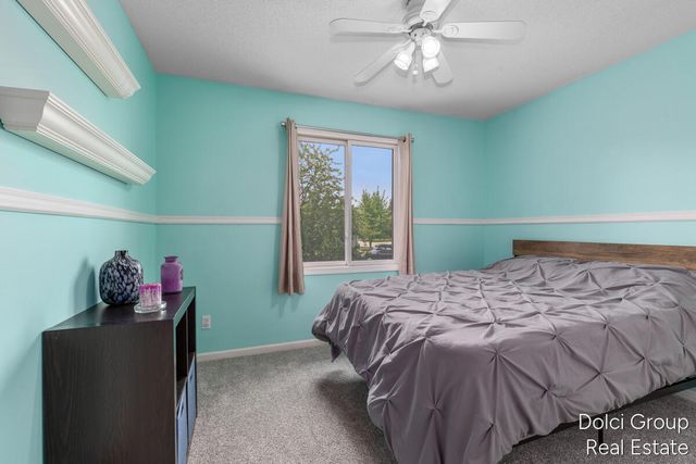 233 Jennifer Lane, Holland, MI 49423