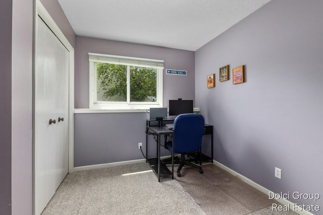 233 Jennifer Lane, Holland, MI 49423