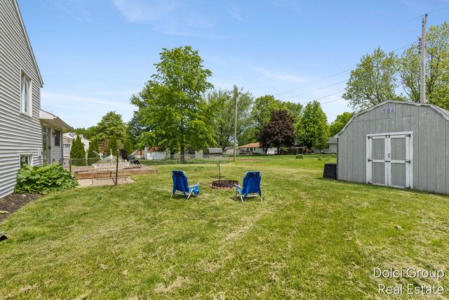 233 Jennifer Lane, Holland, MI 49423
