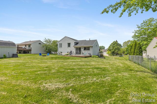233 Jennifer Lane, Holland, MI 49423