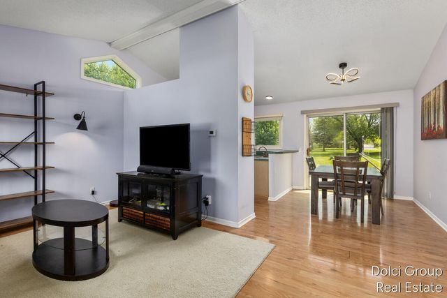 233 Jennifer Lane, Holland, MI 49423