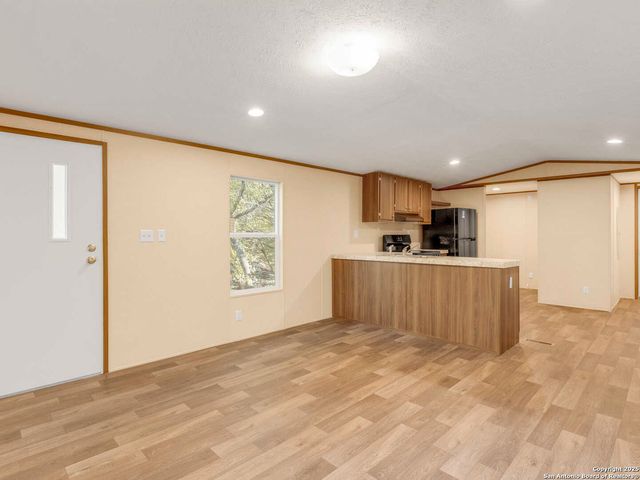 1230 Greenbriar, Canyon Lake, TX 78133