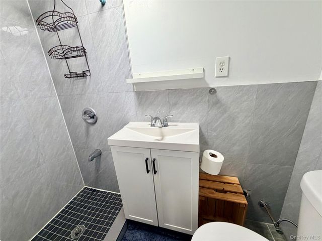 80-35 249th Street, Bellerose, NY 11426