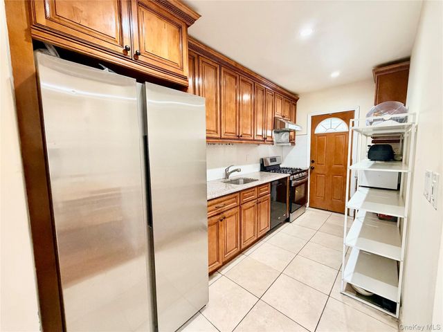 80-35 249th Street, Bellerose, NY 11426