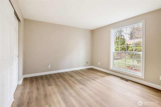 32135 32nd Avenue SW, Federal Way, WA 98023