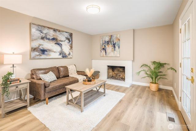 32135 32nd Avenue SW, Federal Way, WA 98023