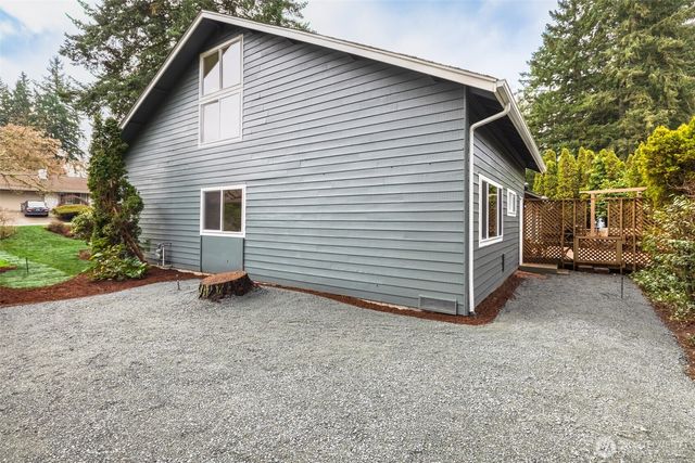 32135 32nd Avenue SW, Federal Way, WA 98023