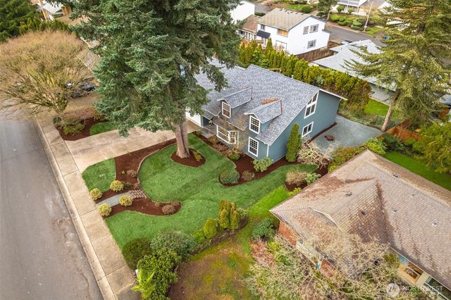 32135 32nd Avenue SW, Federal Way, WA 98023