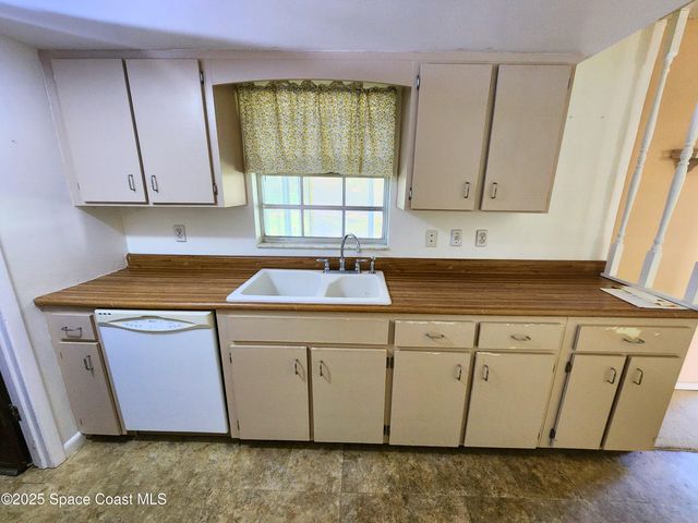 1675 Ashwood Avenue, Titusville, FL 32796