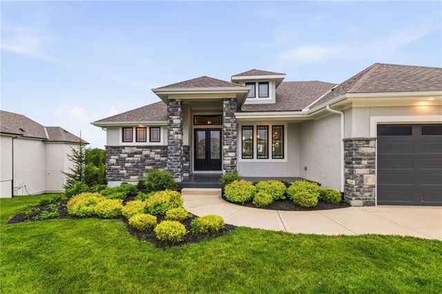 10139 N Kansas Court, Kansas City, MO 64155