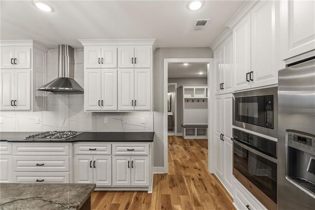 10139 N Kansas Court, Kansas City, MO 64155