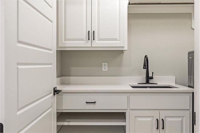 10139 N Kansas Court, Kansas City, MO 64155