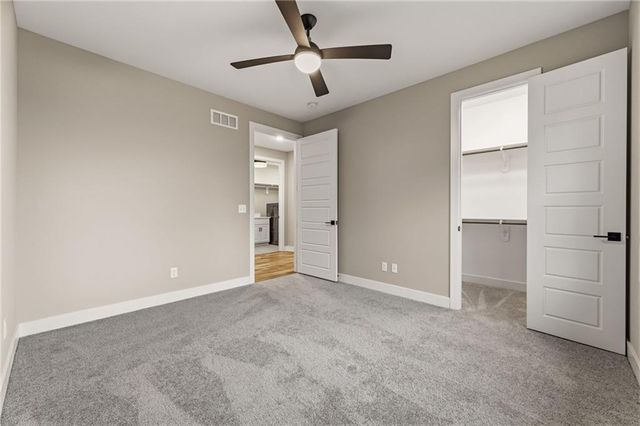 10139 N Kansas Court, Kansas City, MO 64155