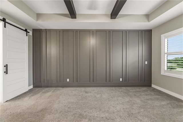 10139 N Kansas Court, Kansas City, MO 64155