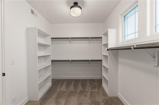 10139 N Kansas Court, Kansas City, MO 64155
