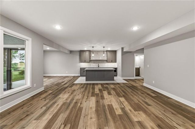 10139 N Kansas Court, Kansas City, MO 64155