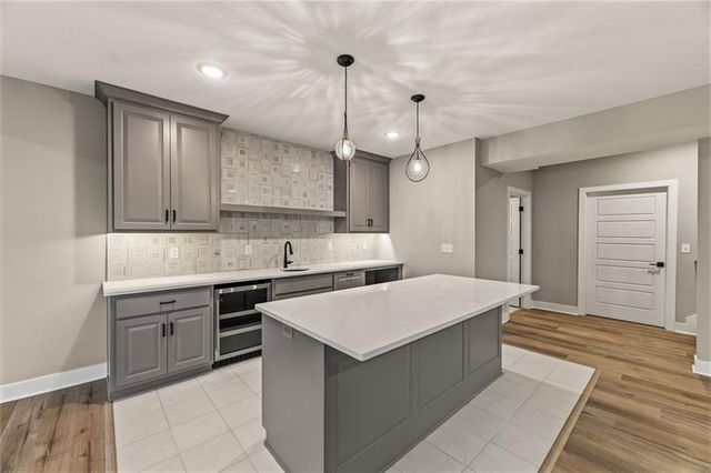 10139 N Kansas Court, Kansas City, MO 64155