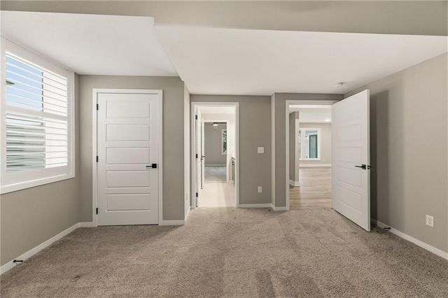 10139 N Kansas Court, Kansas City, MO 64155